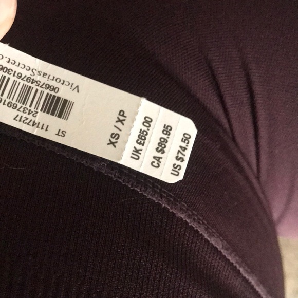 Victoria Secret leggings distressed highwaist NWT - Picture 3 of 4